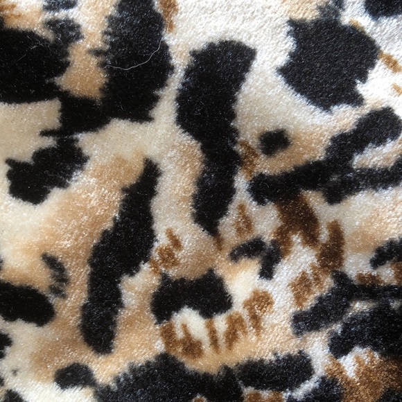 LUCCA U.S.A Vintage Leopard-Print Top - Picture 9 of 10